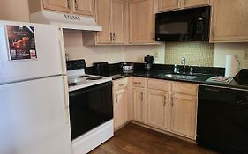 Ashley Quarters Hotel Airport-Cincinnati